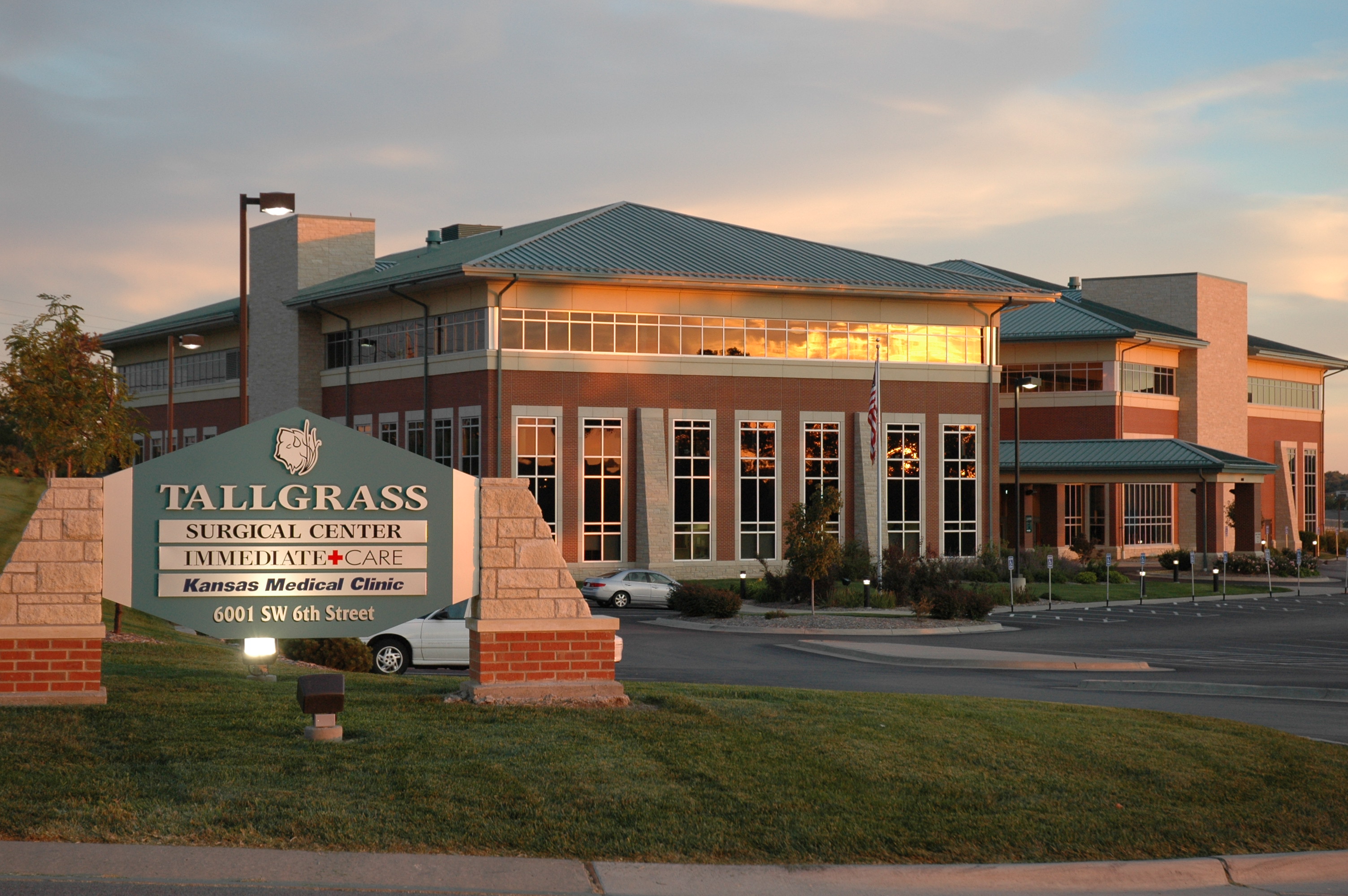Immediate Care Wichita Ks Central / Locations Nmc Health